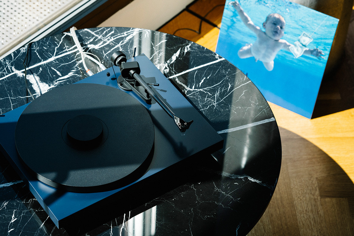 Pro-Ject Debut EVO 2 Satin Steel Blue - gramofon analogowy