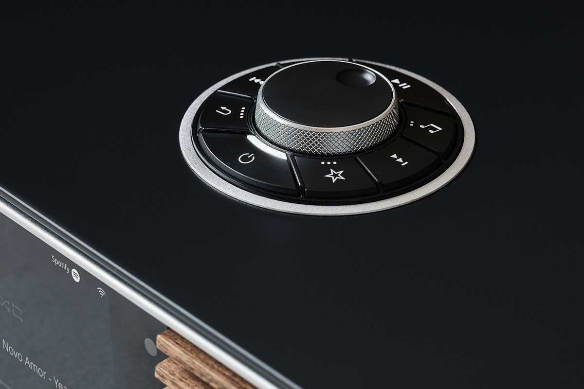 Ruark Audio R610 Fused Walnut - system audio typu "all-in-one"