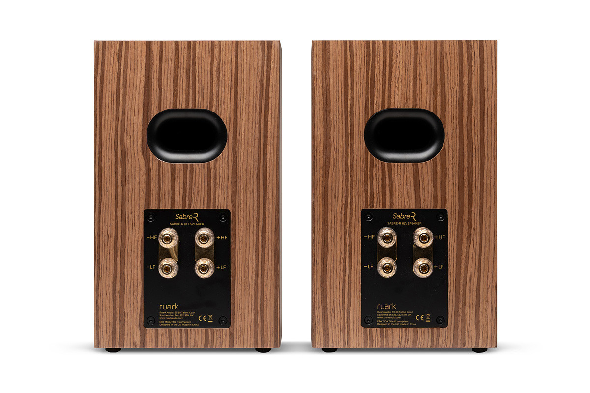 Ruark Audio Sabre-R Fused Walnut - kolumny podstawkowe