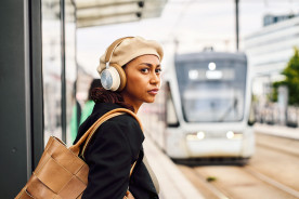 Dali IO-8 Caramel White - słuchawki bezprzewodowe Bluetooth