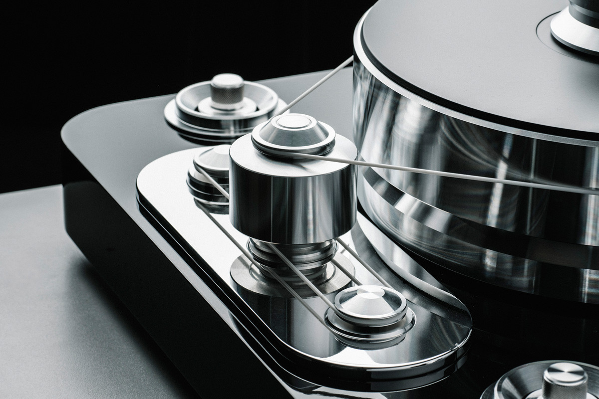 Pro-Ject Signature 12.2 Piano Black - gramofon analogowy