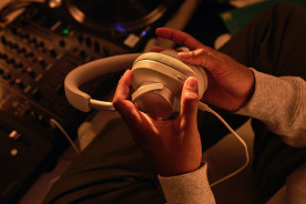 Cambridge Audio Melomania P100 White - słuchawki bezprzewodowe Bluetooth