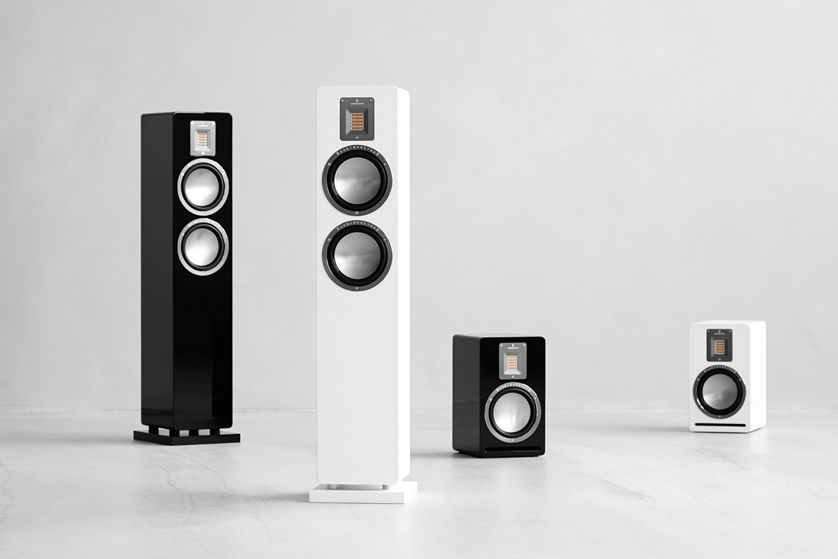 Audiovector QR 1 Black Piano - kolumny podstawkowe