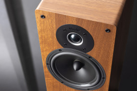 Indiana Line TESI 261 Light Walnut - kolumny podstawkowe