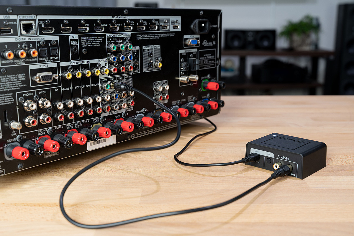 SVS Soundpath Tri-Band Wireless Audio Adapter - bezprzewodowy zestaw do przesyłania sygnału audio np. do subwoofera