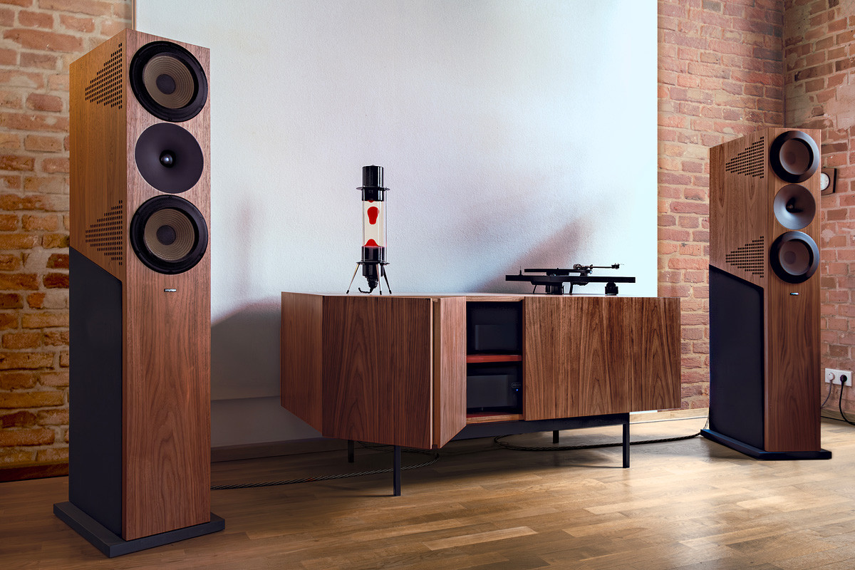 Amphion Krypton 3X Walnut - kolumny podłogowe