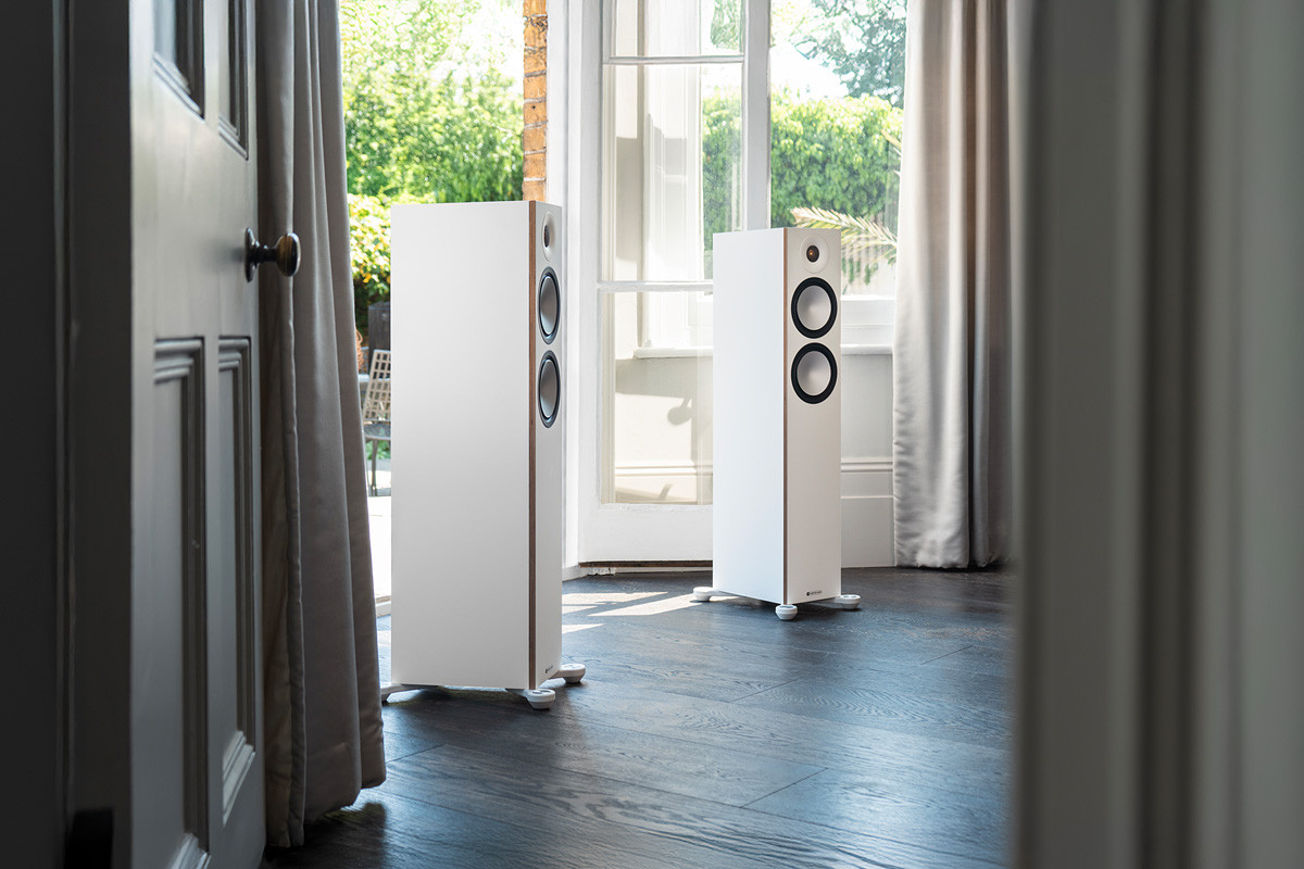 Monitor Audio Bronze 300 7G White - kolumny podłogowe