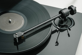 Pro-Ject E1.2 White Satin - gramofon analogowy