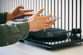 Pro-Ject E1.2 Walnut - gramofon analogowy