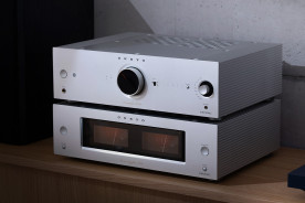 Onkyo Icon P-80 Black - przedwzmacniacz stereo
