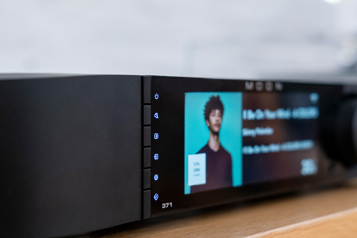 Moon Compass 371 2-tone - system audio typu "all-in-one"