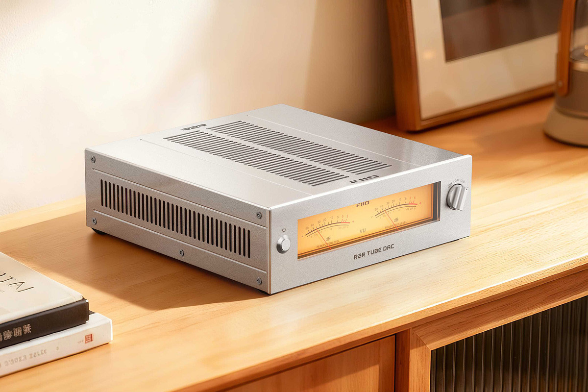 FiiO WARMER R2R Silver - przetwornik cyfrowo-analogowy DAC z buforem lampowym