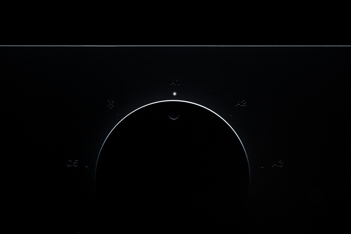 Cambridge Audio Edge A - wzmacniacz stereo