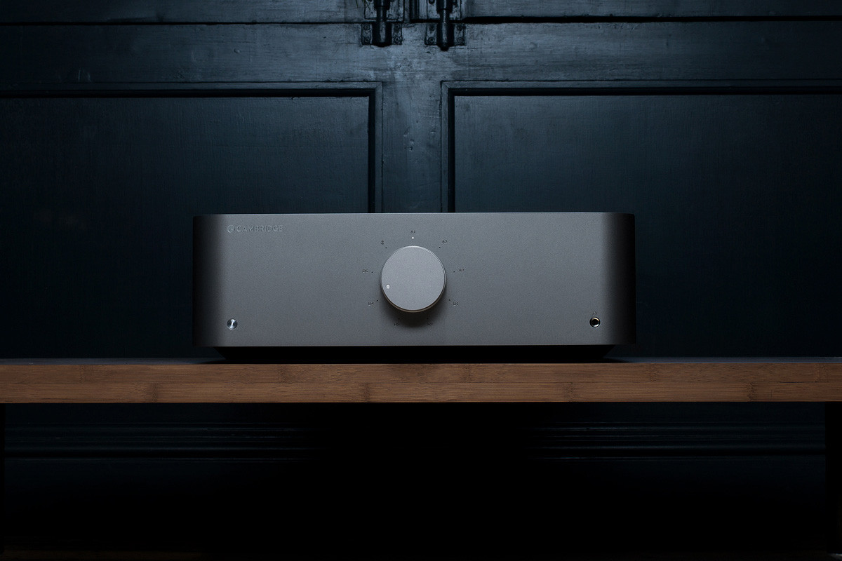 Cambridge Audio Edge A - wzmacniacz stereo