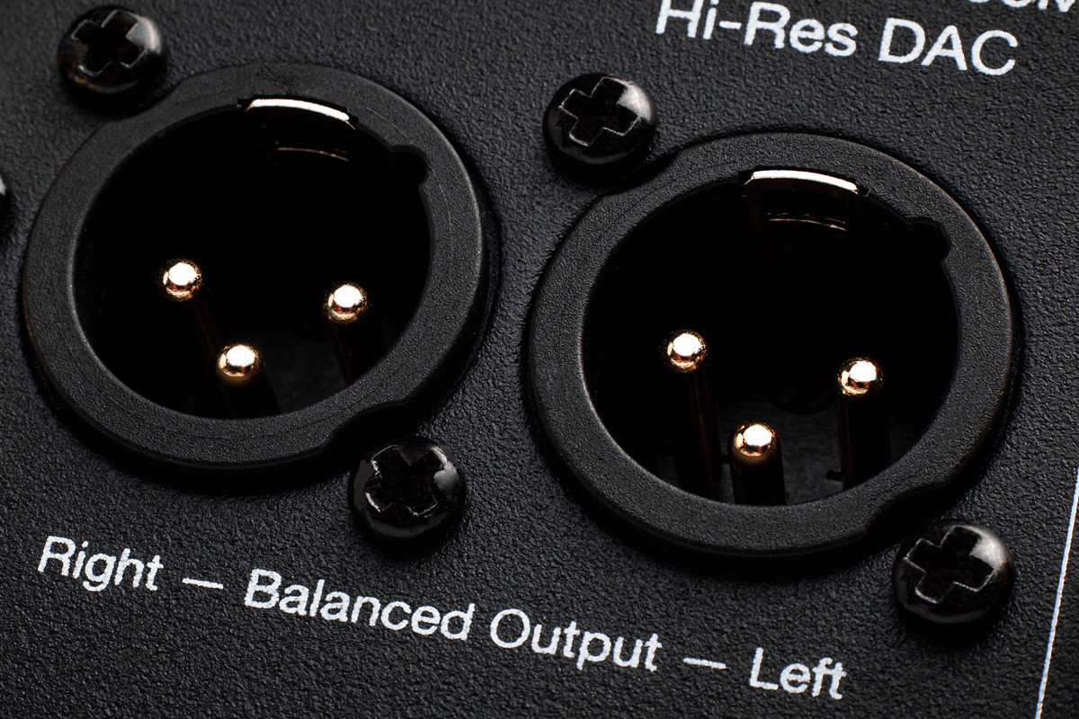 Cambridge Audio DacMagic 200M - przetwornik cyfrowo-analogowy DAC USB ze wzmacniaczem słuchawkowym