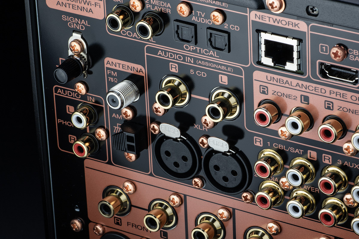 Marantz AV10 - procesor audio | przedwzmacniacz wielokanałowy