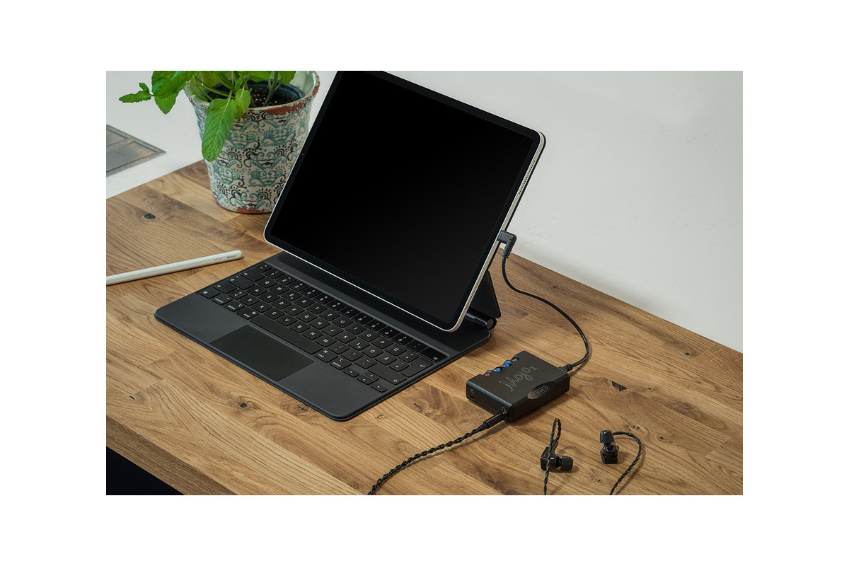 Chord Mojo 2 - wzmacniacz słuchawkowy z przetwornikiem DAC USB