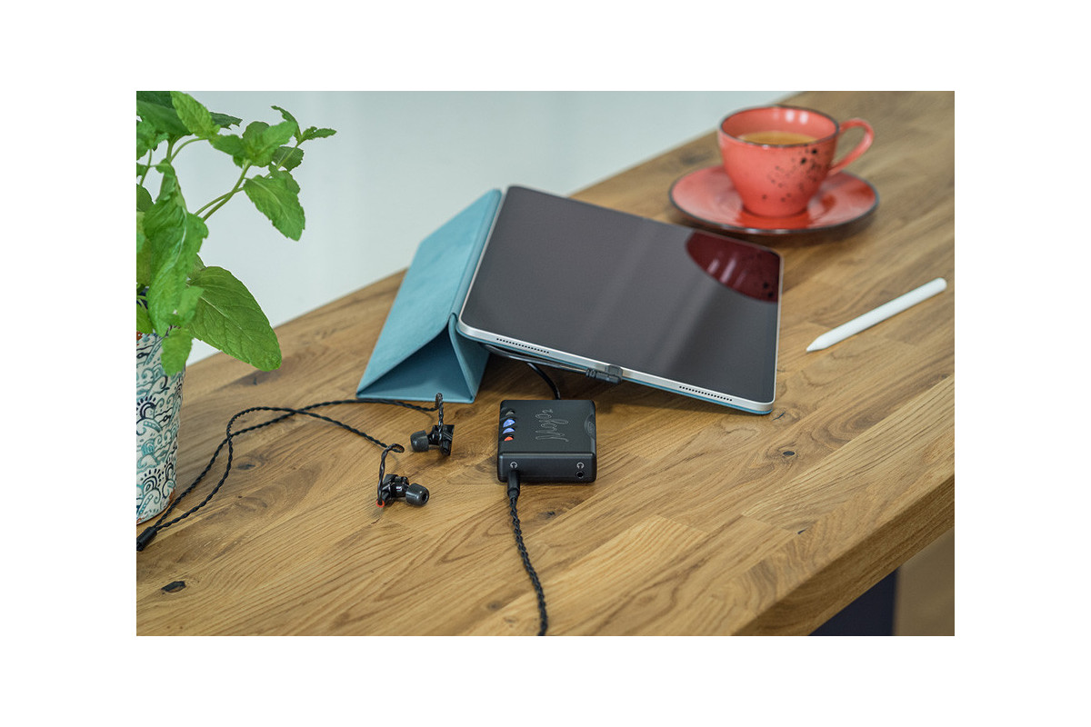 Chord Mojo 2 - wzmacniacz słuchawkowy z przetwornikiem DAC USB