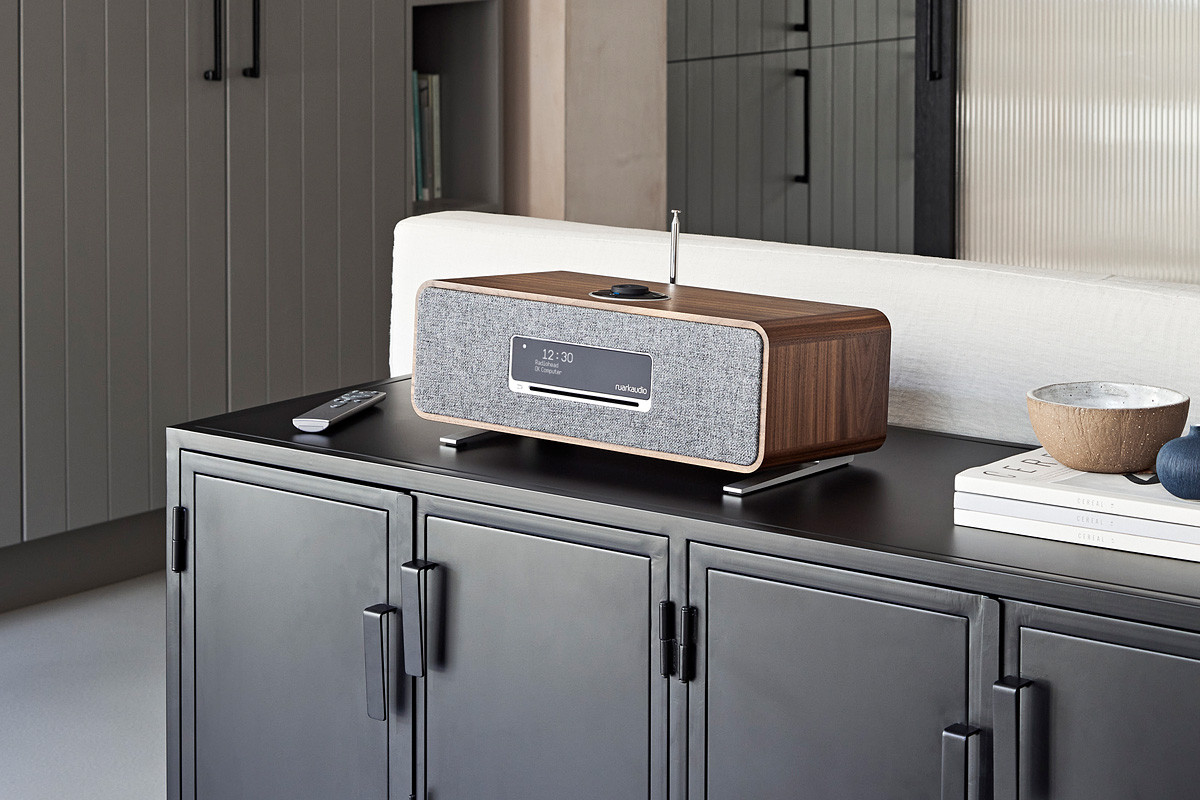 Ruark Audio R3S Rich Walnut - system audio typu "all-in-one"