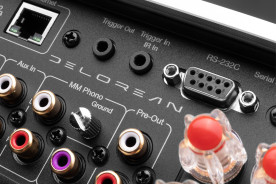 Cambridge Audio EVO 150 DeLorean Edition - system audio typu "all-in-one"