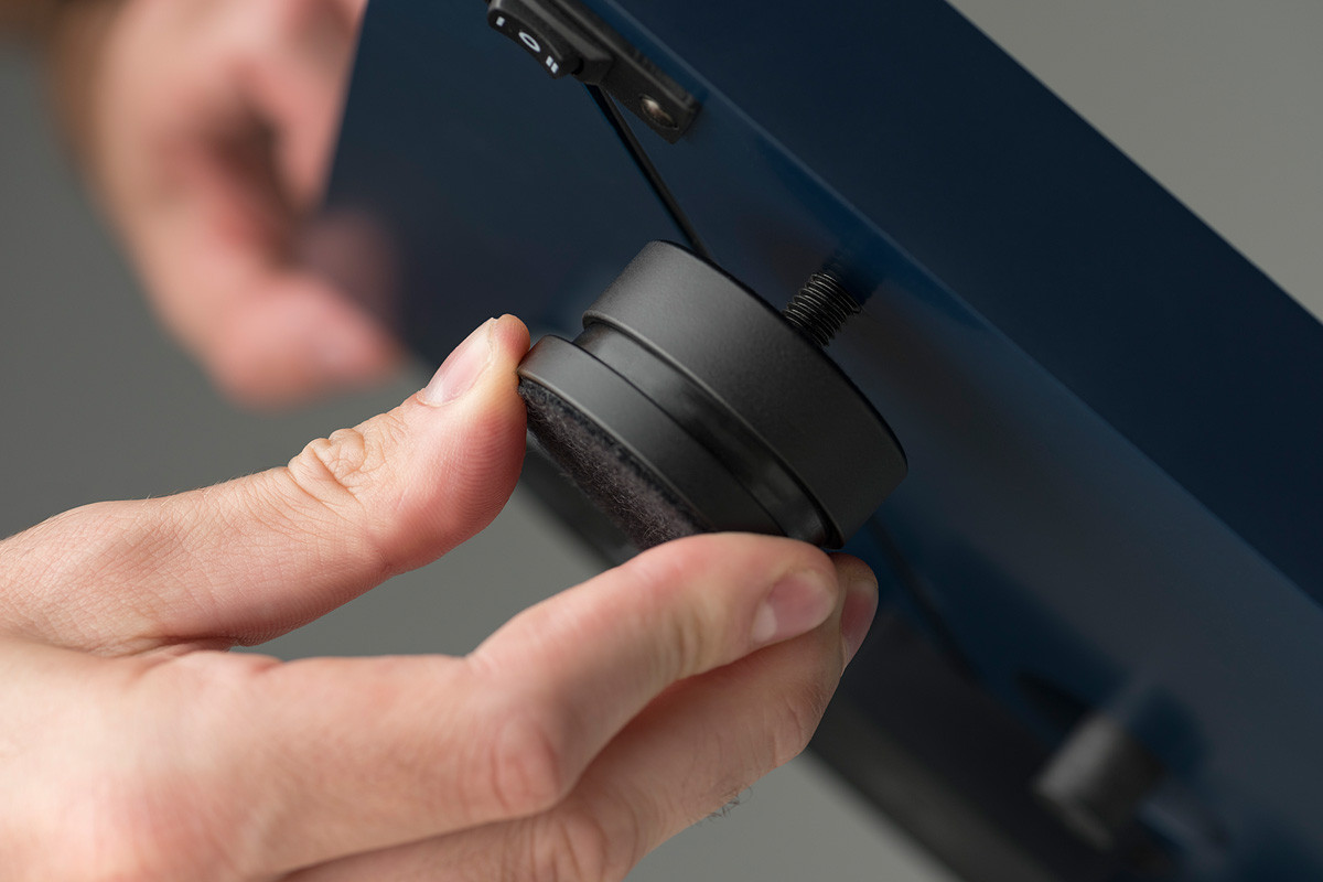 Pro-Ject Debut Carbon EVO Blue Satin - gramofon analogowy