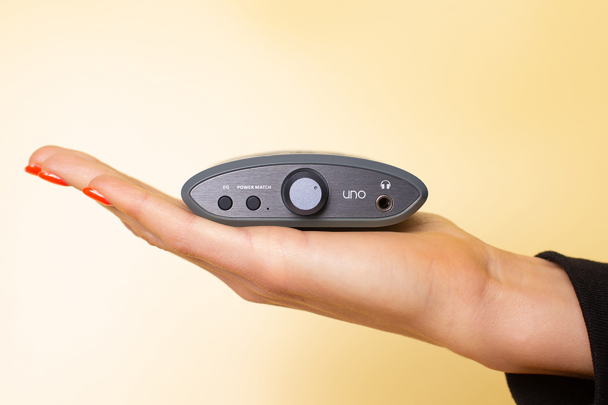 iFi audio Uno - wzmacniacz słuchawkowy z przetwornikiem DAC USB