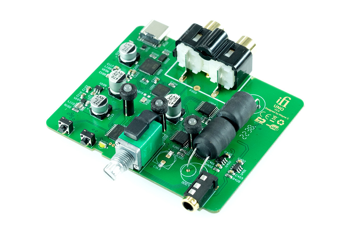 iFi audio Uno - wzmacniacz słuchawkowy z przetwornikiem DAC USB