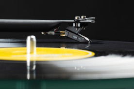Pro-Ject T1 EVO BT White Satin - gramofon analogowy