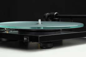 Pro-Ject T1 EVO BT White Satin - gramofon analogowy