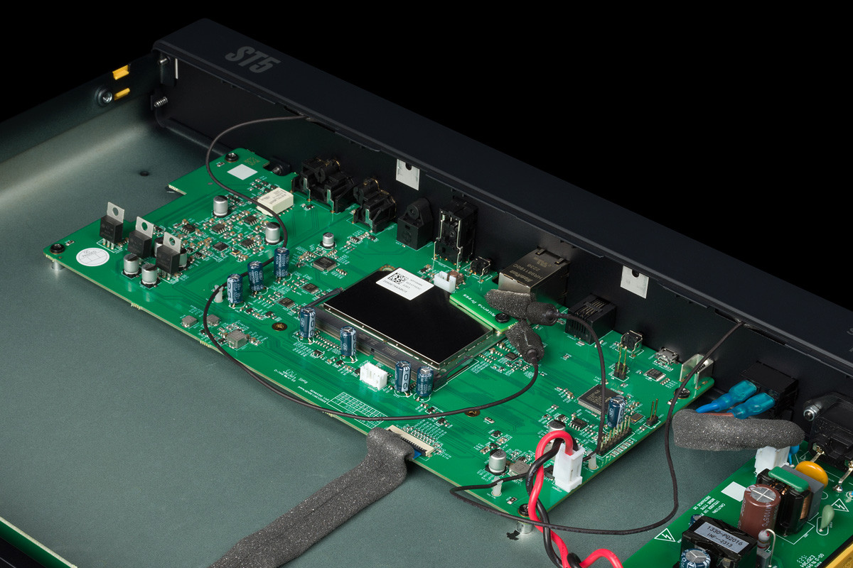 Arcam Radia ST5 - sieciowy odtwarzacz audio