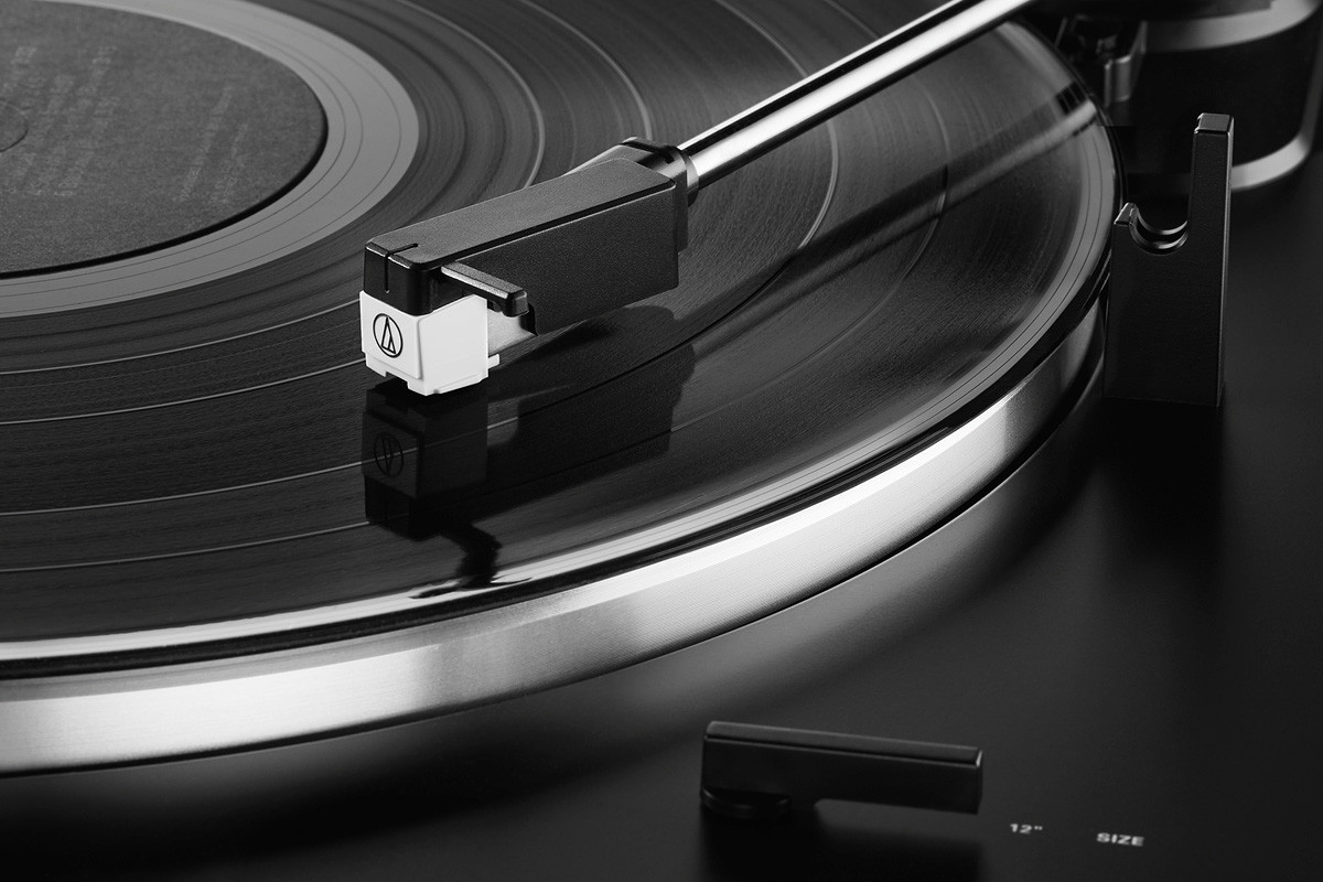 Audio-Technica AT-LP60XUSB - gramofon analogowy