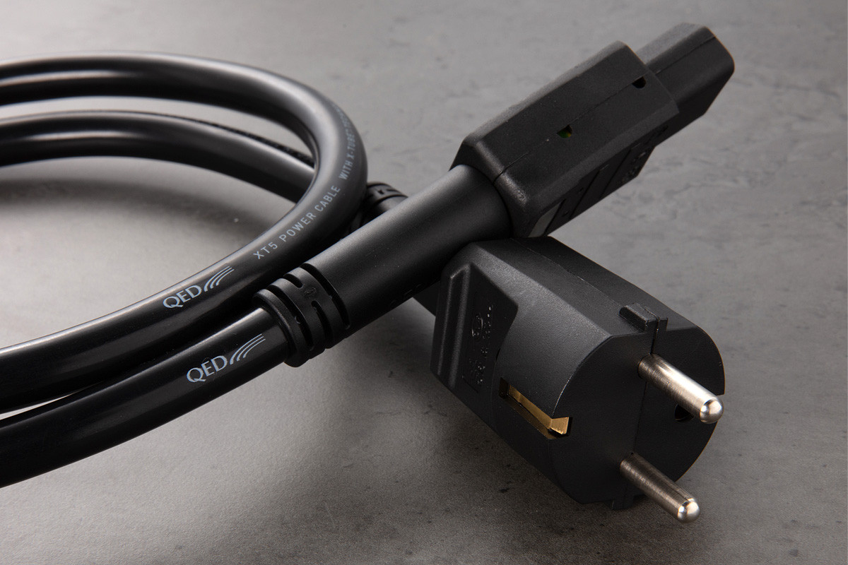 QED XT5 - przewód zasilający AC | power cord o długości 2 m